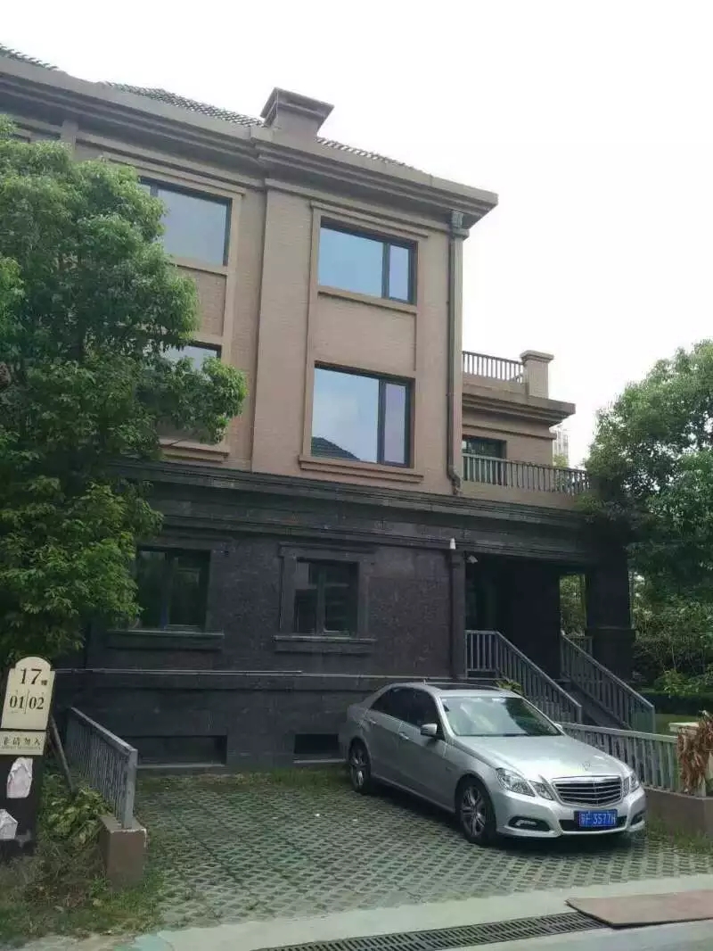 【工地隨記】軍山半島現(xiàn)代別墅空調(diào)定位，等戴主材進(jìn)場